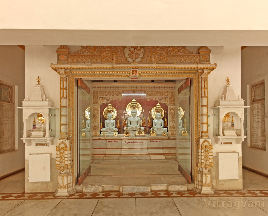 Shree Simandhar Prabhu Nu Digambar Jin Mandir, Rajkot (Panchnath 5)